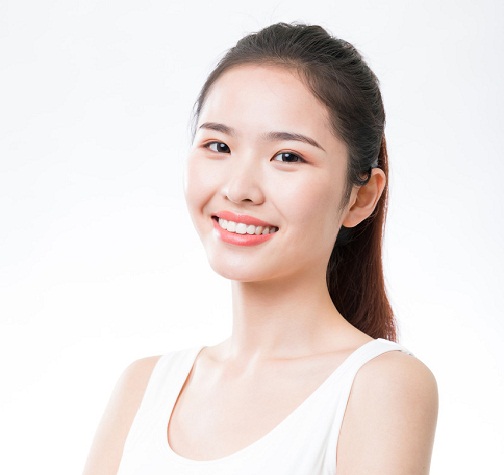想问深圳爱康健口腔门牙缝隙过大怎么解决?