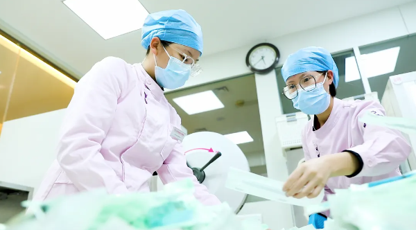 愛康健口腔醫院