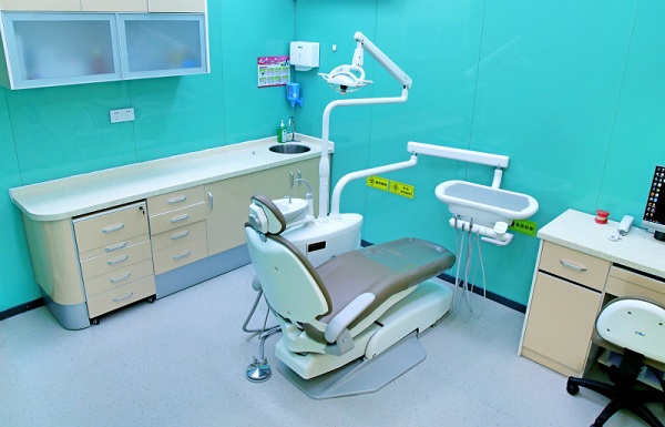 愛康健王琦口腔診所