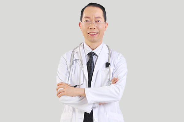 楊福強 楊福強愛康健牙醫