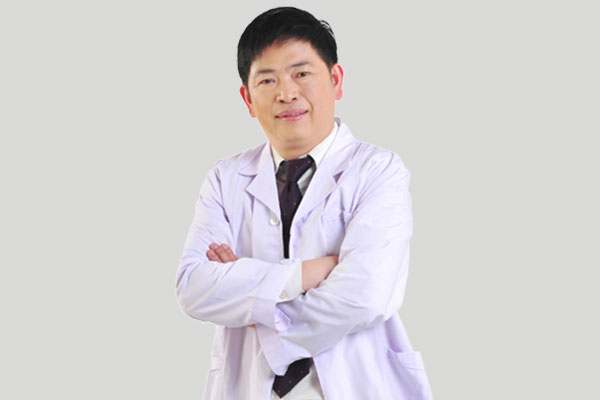 熊志华院长.jpg